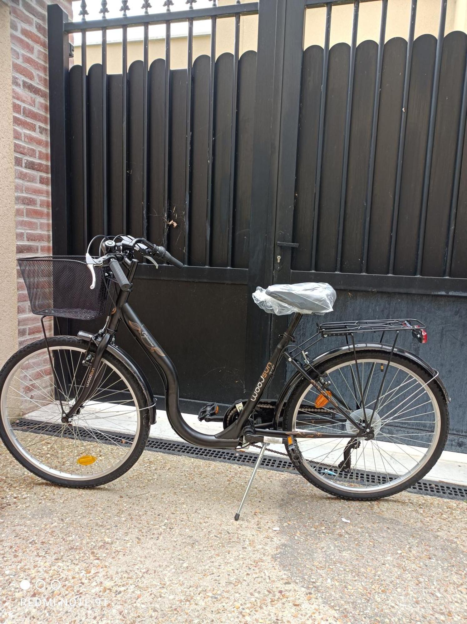 Apartment Tres Beau Climatisation, Trois Etoiles, Parking A Velo, Velos En Option, Parking Prive Jardin Montargis